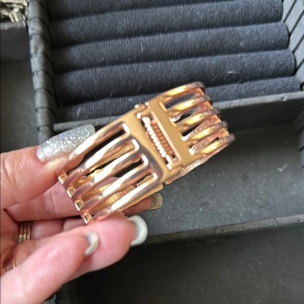 Elegant Copper / gold Bracelet